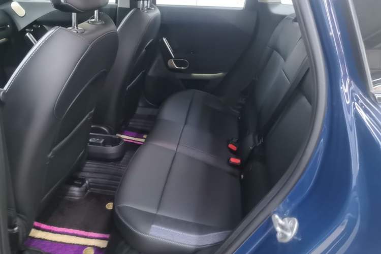 Used MINI Electric ACEMAN 2024 SE Artist Left Rear Seat