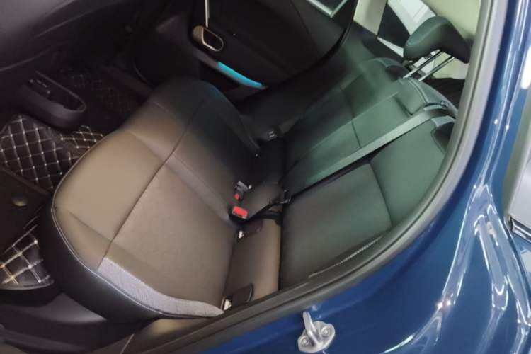 Used MINI Electric ACEMAN 2024 E Classic Edition Left Rear Seat