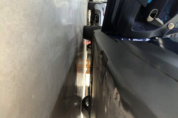 Used MINI Electric ACEMAN 2024 SE Artist Left Side Sill