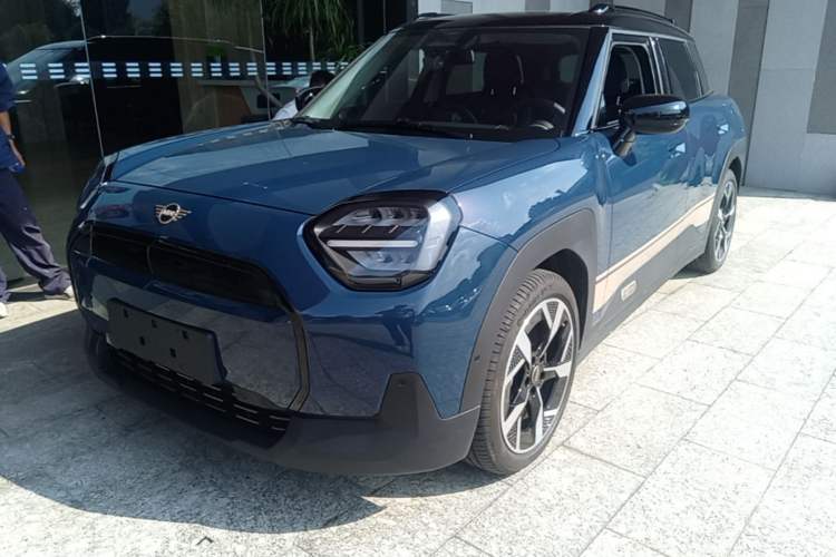 MINI Electric ACEMAN 2024 E Classic Edition