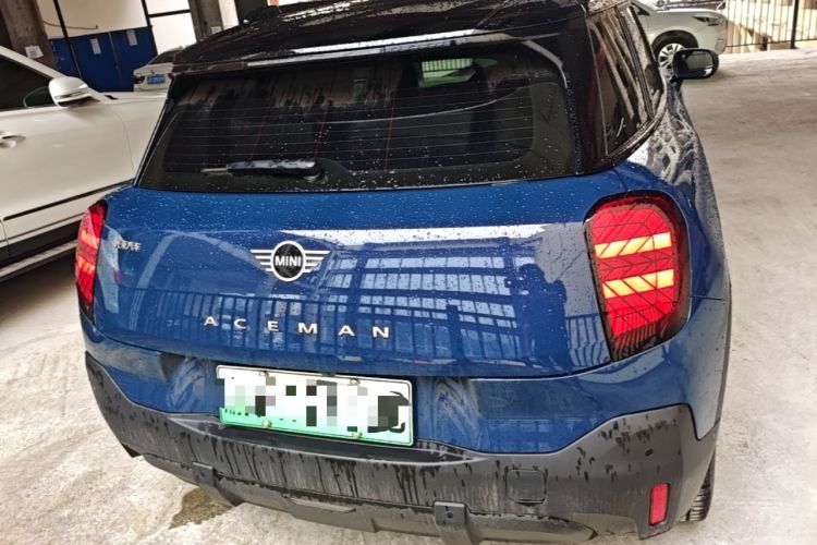 Used MINI Electric ACEMAN 2024 E Classic Edition Rear