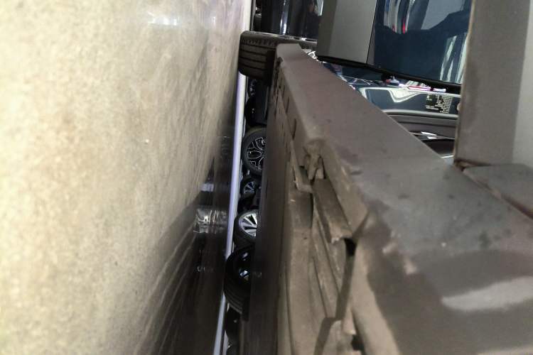 Used MINI Electric ACEMAN 2024 SE Artist Right Side Sill