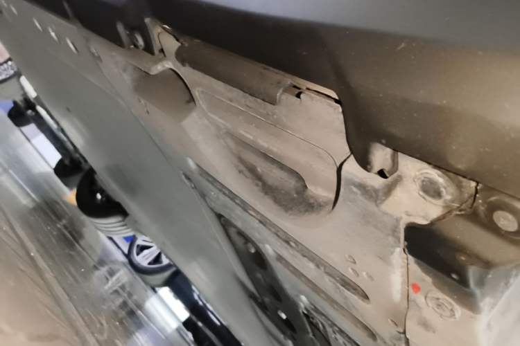 Used MINI Electric ACEMAN 2024 E Classic Edition Right Side Sill