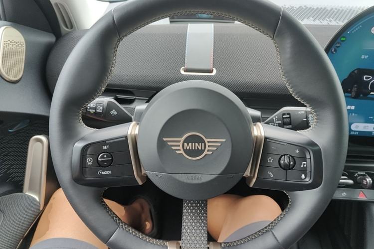 Used MINI Electric ACEMAN 2024 SE Artist Steering Wheel