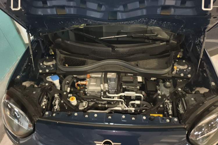Used MINI Electric ACEMAN 2024 E Classic Edition Engine Bay