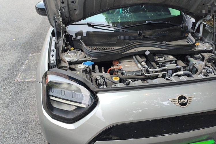 Used MINI Electric ACEMAN 2024 E Classic Edition Engine Bay Right