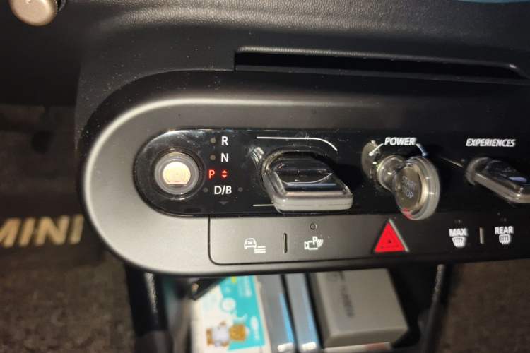 Used MINI Electric ACEMAN 2024 E Classic Edition Gear Lever