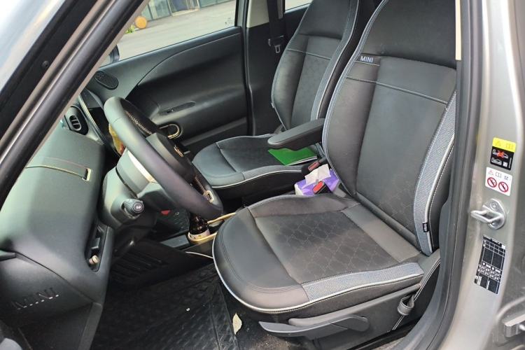 Used MINI Electric ACEMAN 2024 E Classic Edition Left Front Seat