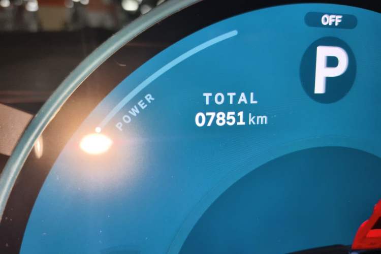 Used MINI Electric ACEMAN 2024 E Classic Edition Odometer Close Up