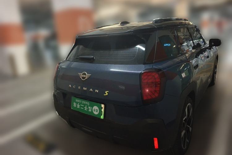 Used MINI Electric ACEMAN 2024 E Classic Edition Rear Right 45 Deg