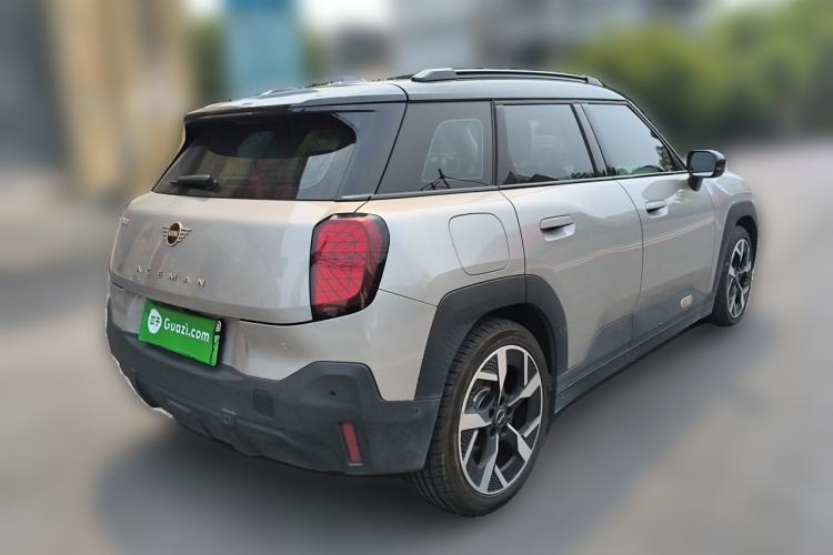 Used MINI Electric ACEMAN 2024 E Classic Edition Rear Right 45 Deg