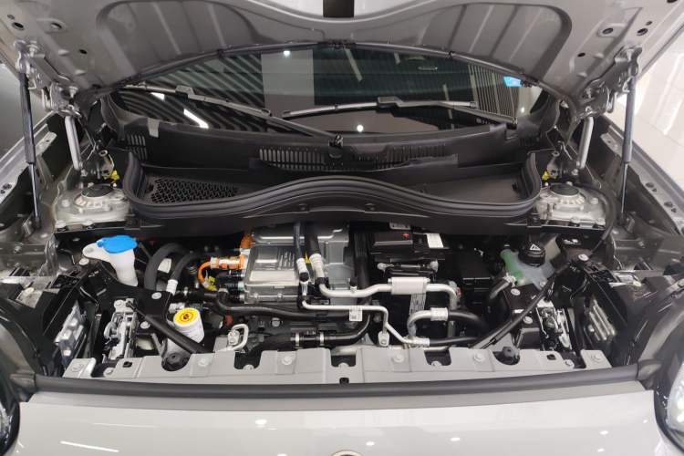 Used MINI Electric ACEMAN 2024 E Classic Edition Engine Bay