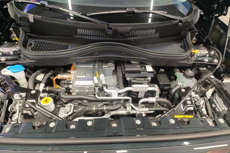 Used MINI Electric ACEMAN 2024 E Classic Edition Engine Bay