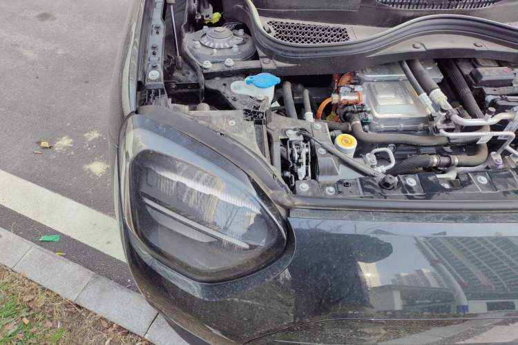 Used MINI Electric ACEMAN 2024 E Classic Edition Engine Bay Right