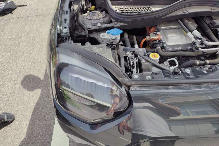 Used MINI Electric ACEMAN 2024 E Classic Edition Engine Bay Right