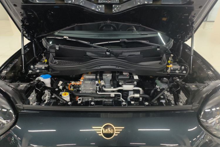 Used MINI Electric ACEMAN 2024 E Classic Edition Engine Bay