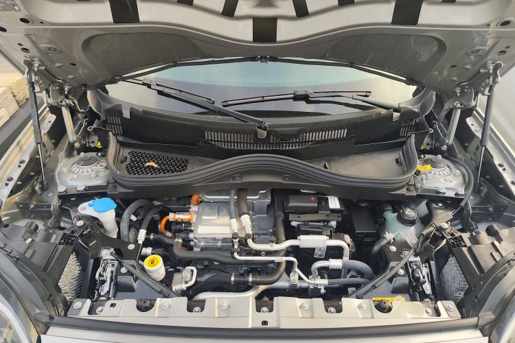 Used MINI Electric ACEMAN 2024 SE Artist Engine Bay