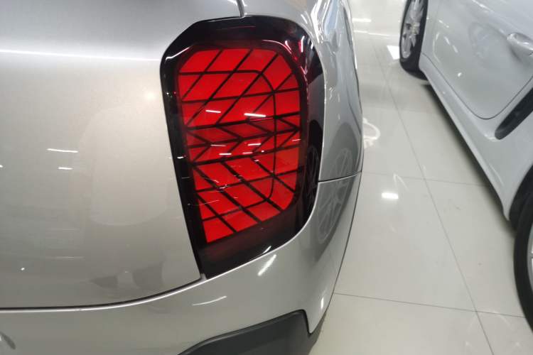 Used MINI Electric ACEMAN 2024 E Classic Edition Exterior 3