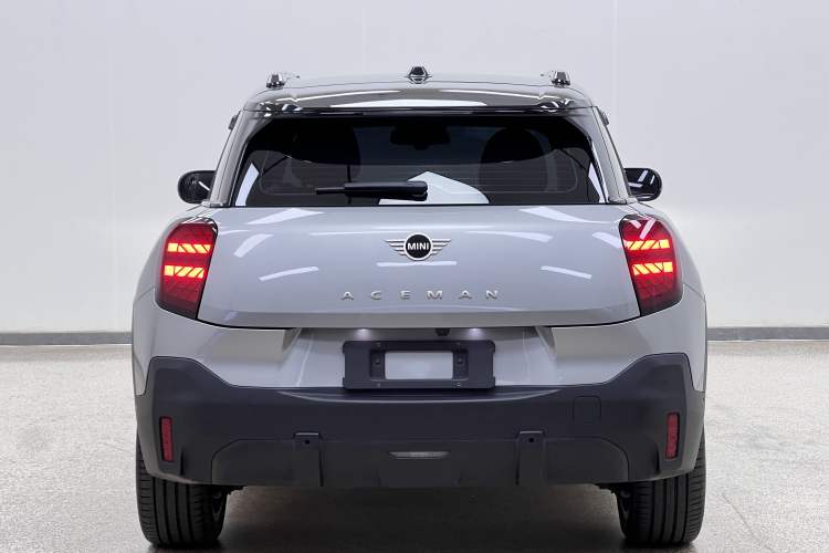 Used MINI Electric ACEMAN 2024 E Classic Edition Exterior 4