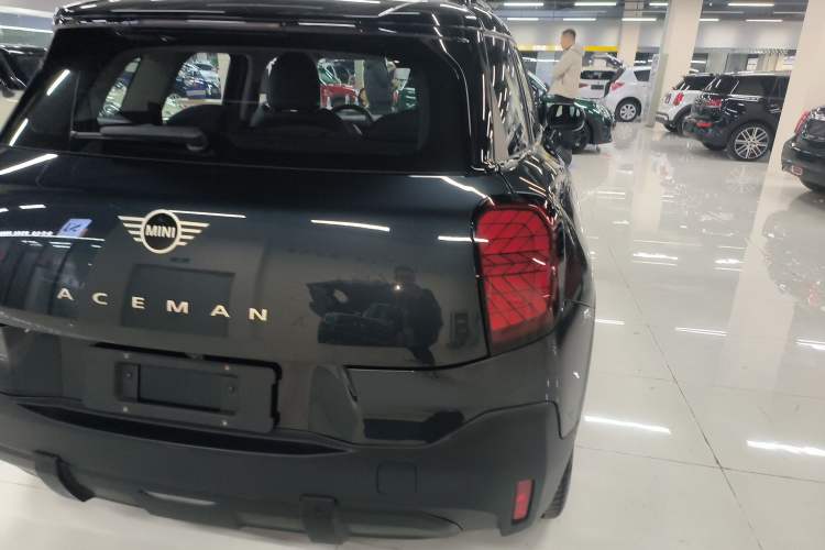 Used MINI Electric ACEMAN 2024 E Classic Edition Exterior 6