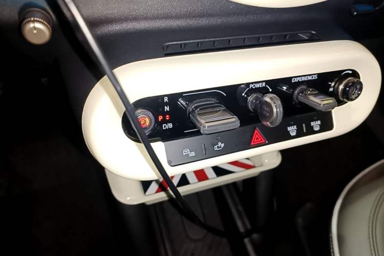 Used MINI Electric ACEMAN 2024 E Classic Edition Gear Lever