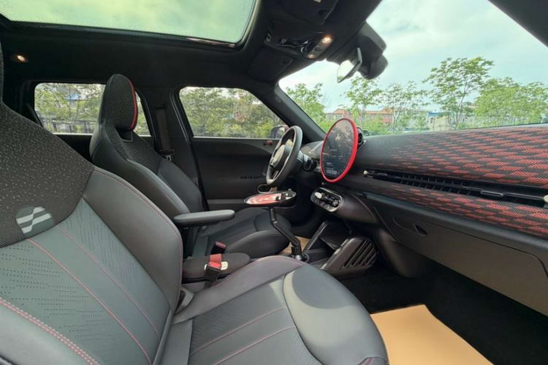 Used MINI Electric ACEMAN 2024 SE Racing Driver Interior 1