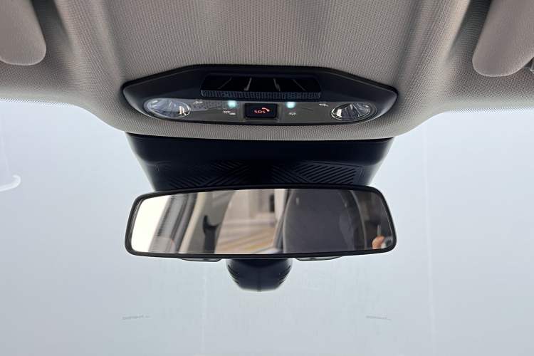 Used MINI Electric ACEMAN 2024 E Classic Edition Interior 12