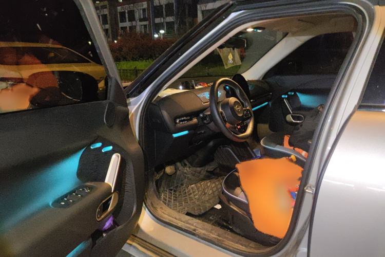 Used MINI Electric ACEMAN 2024 E Classic Edition Interior 3