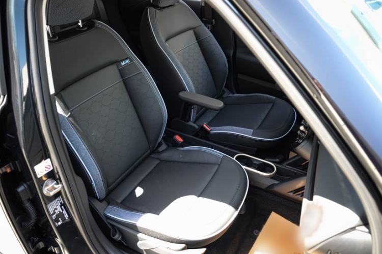 Used MINI Electric ACEMAN 2024 E Classic Edition Interior 9