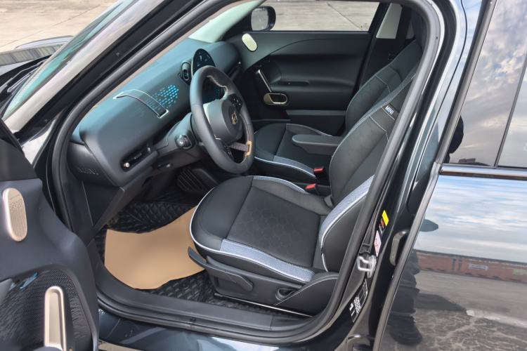 Used MINI Electric ACEMAN 2024 E Classic Edition Left Front Seat