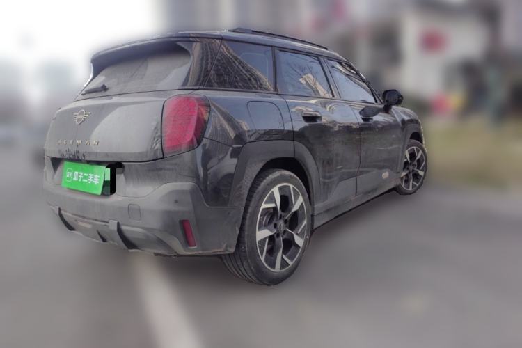 Used MINI Electric ACEMAN 2024 E Classic Edition Rear Right 45 Deg