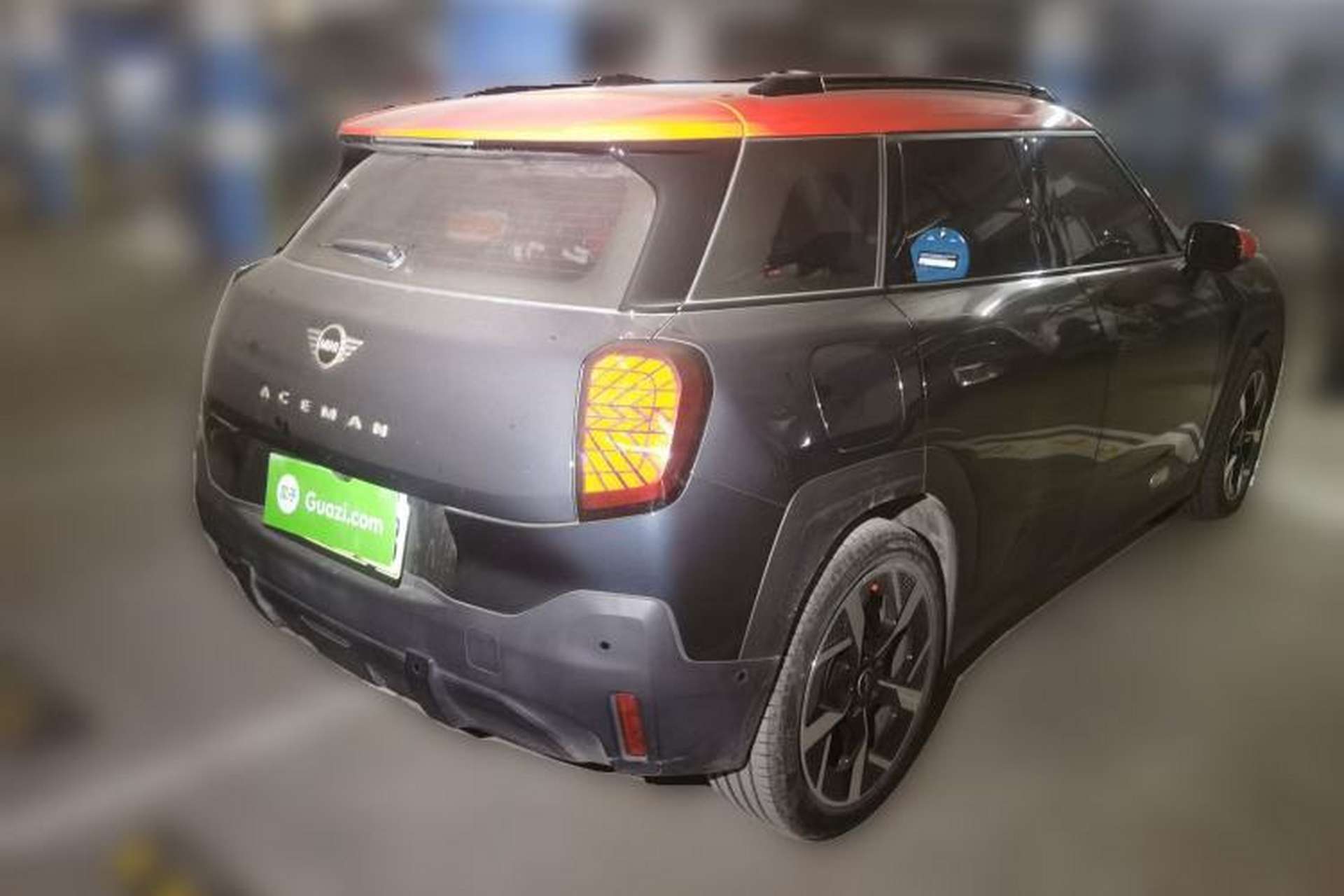 Used MINI Electric ACEMAN 2024 E Classic Edition Rear Right 45 Deg