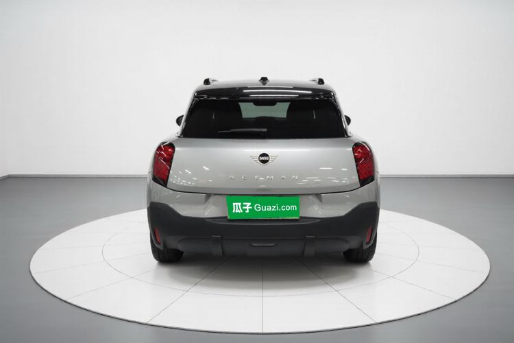 Used MINI Electric ACEMAN 2024 E Classic Edition Rear