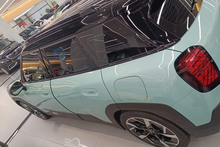 Used MINI Electric ACEMAN 2024 E Classic Edition Exterior 3