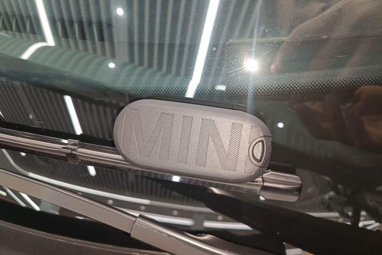 Used MINI Electric ACEMAN 2024 E Classic Edition Interior 1