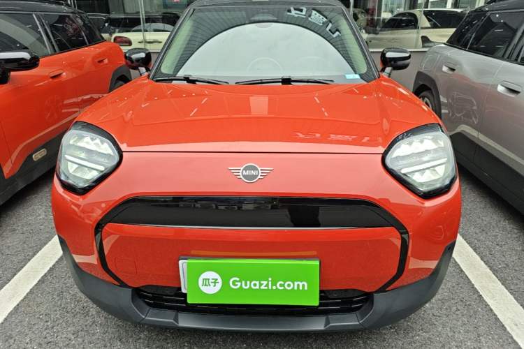 Used MINI Electric ACEMAN 2024 E Classic Edition Front