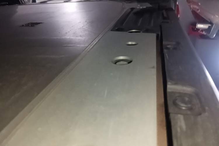 Used MINI Electric ACEMAN 2024 SE Artist Right Side Sill