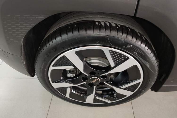 Used MINI Electric ACEMAN 2024 E Classic Edition Exterior 2