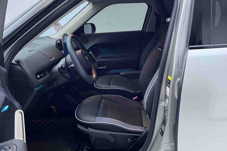 Used MINI Electric ACEMAN 2024 E Classic Edition Interior 1