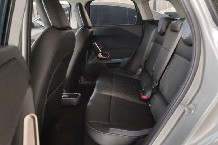 Used MINI Electric ACEMAN 2024 SE Artist Left Rear Seat