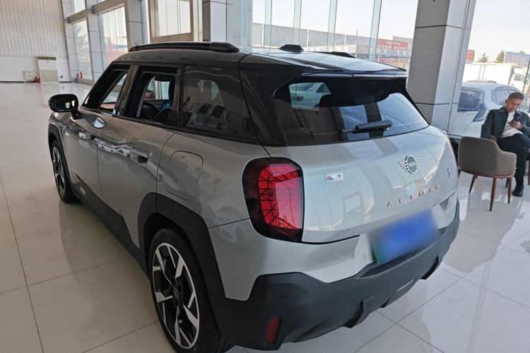 Used MINI Electric ACEMAN 2024 E Classic Edition Rear Left 45 Deg