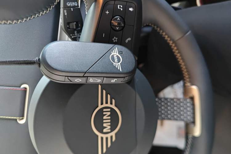 Used MINI Electric ACEMAN 2024 E Classic Edition Vehicle Key