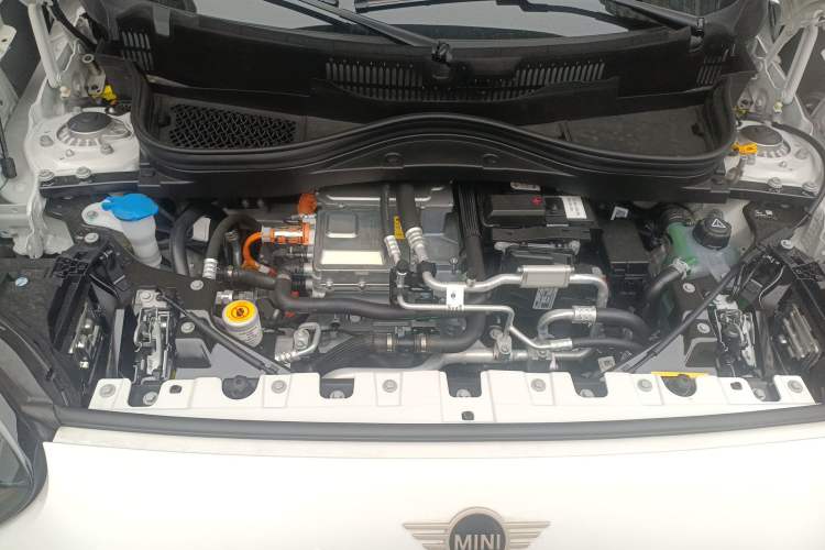 Used MINI Electric ACEMAN 2025 Model E Classic Style Engine Bay