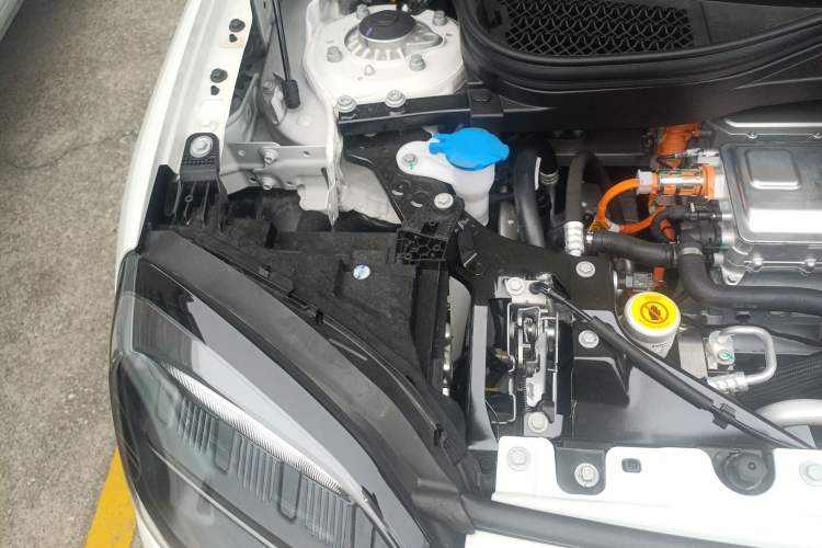 Used MINI Electric ACEMAN 2025 Model E Classic Style Engine Bay Right