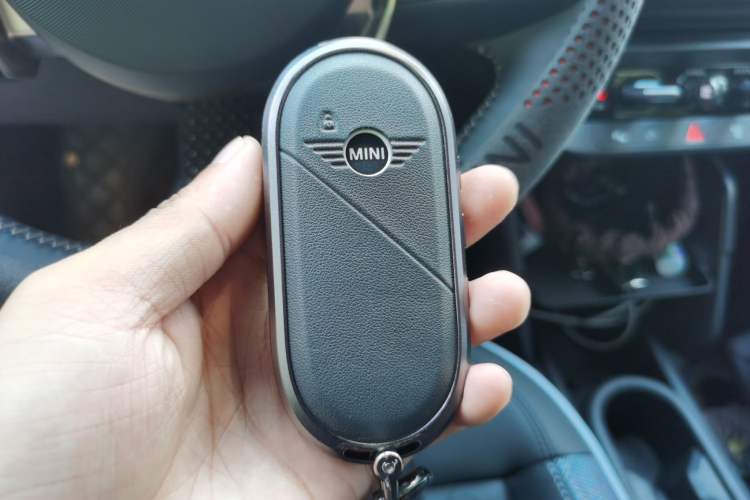 Used MINI Electric ACEMAN 2025 Model E Classic Style Vehicle Key