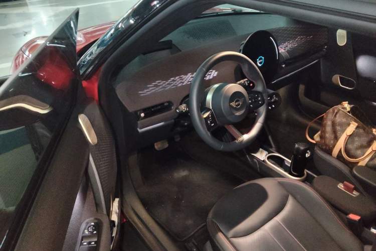 Used MINI Electric COOPER 2024 452km COOPER SE Racing Driver Driver Seat