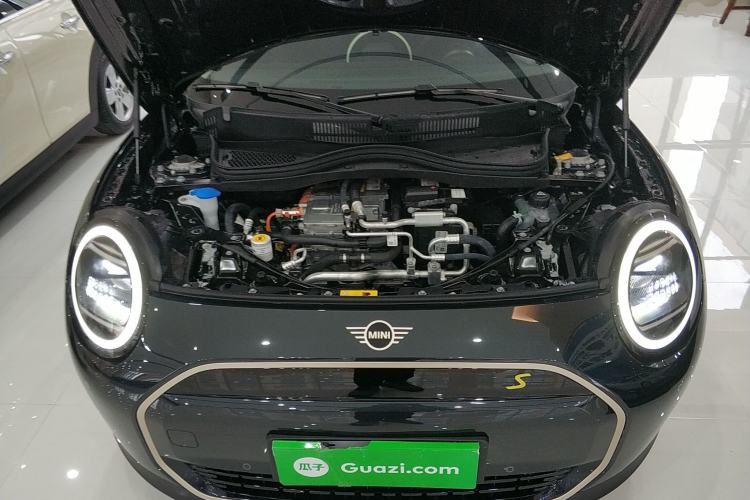 Used MINI Electric COOPER 2024 452km COOPER SE Artist Engine Bay