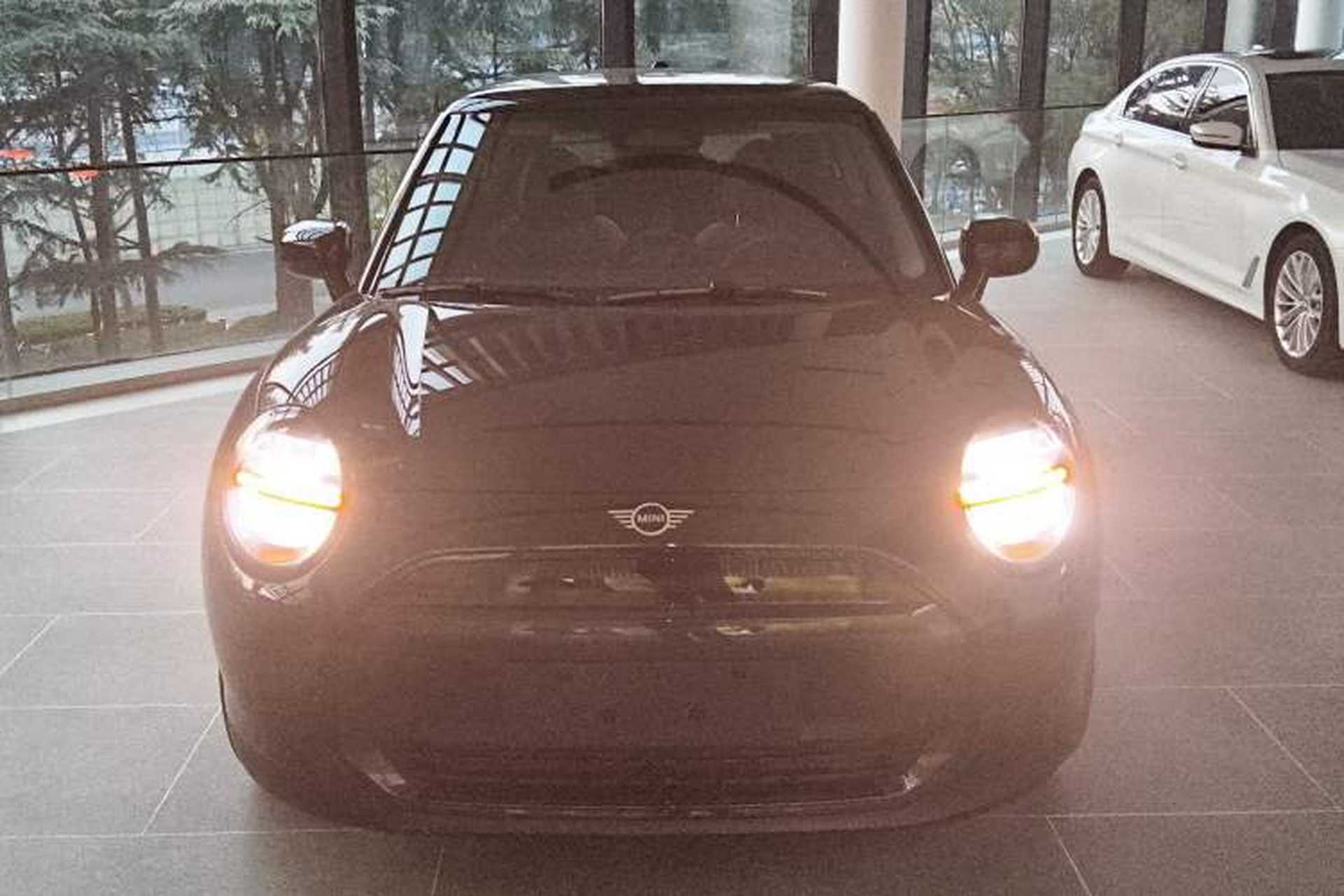 Used MINI Electric COOPER 2024 452km COOPER SE Racing Driver Front