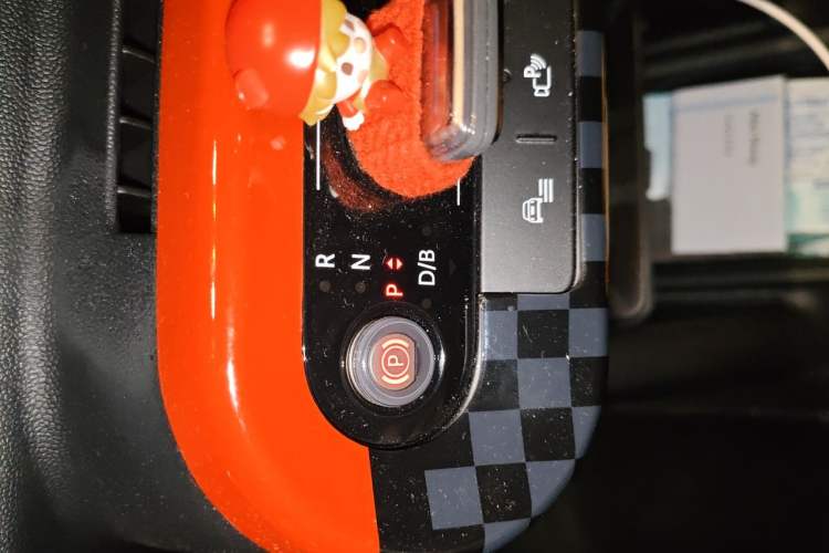 Used MINI Electric COOPER 2024 452km COOPER SE Racing Driver Gear Lever