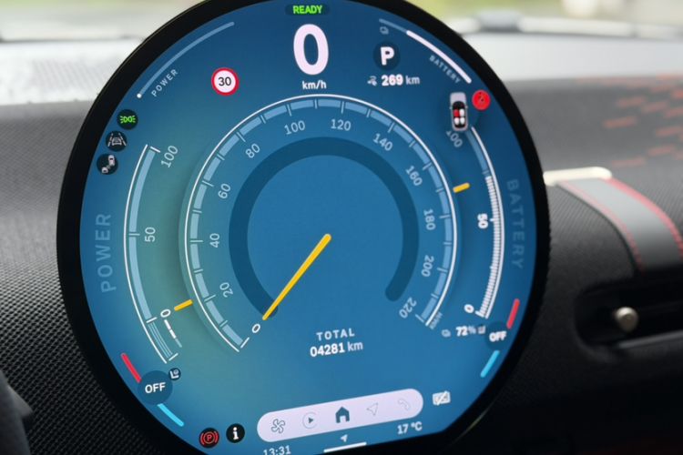 Used MINI Electric COOPER 2024 452km COOPER SE Racing Driver Odometer Close Up